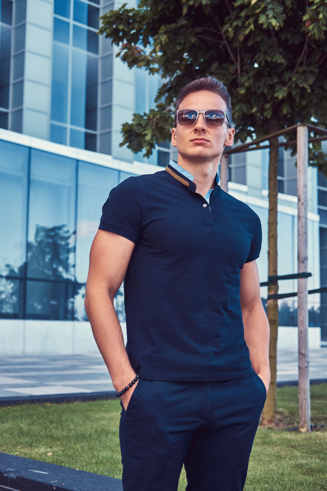 Camisa polo para uniforme: versatilidade e a importância para empresas 